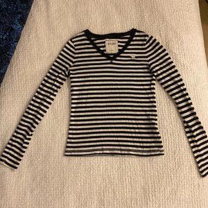 striped v-neck t-shirt